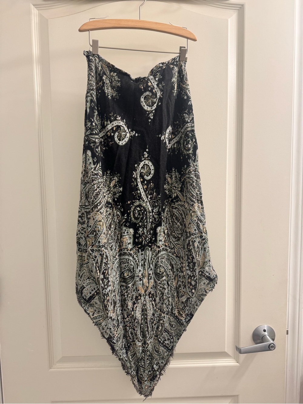 GAP Black and Ivory Paisley Handkerchief-Hem Maxi Skirt